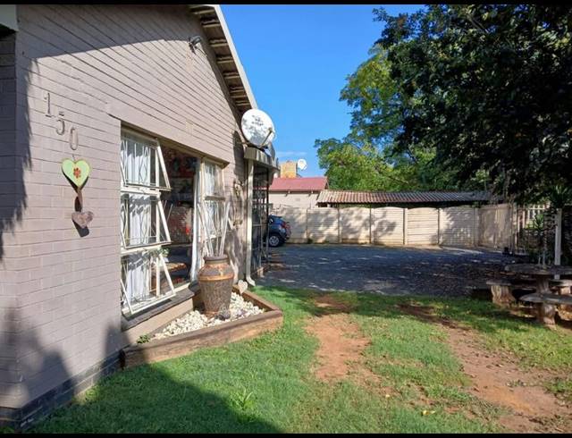 4 BEDROOM HOUSE FOR SALE IN THREE RIVERS